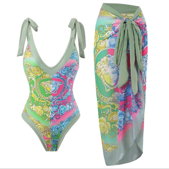 Fashion Nova Other - Stunning Swimsuit Set 😍